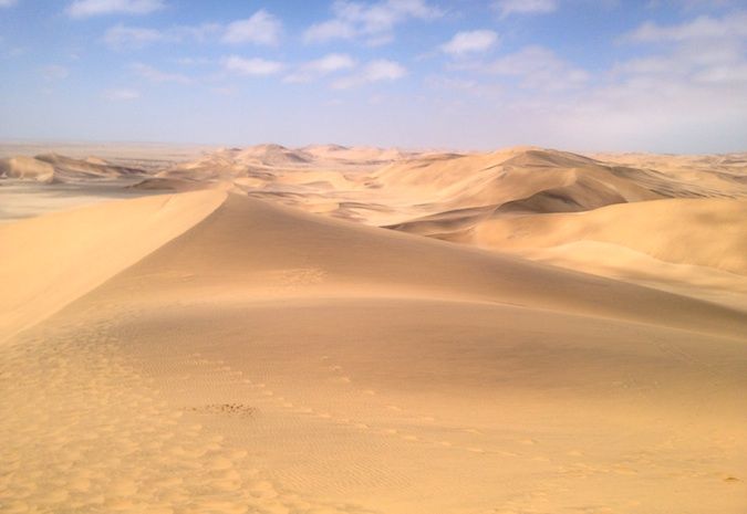 Dunas de areia perto de Swakopmund, Namíbia