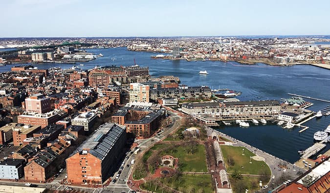 Vista do ar para a parte norte de Boston, Massachusetts