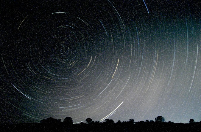 Foto incrível de rodas estelares no interior da Austrália Ocidental