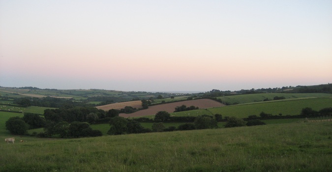 Área rural verde na Cornualha, Inglaterra
