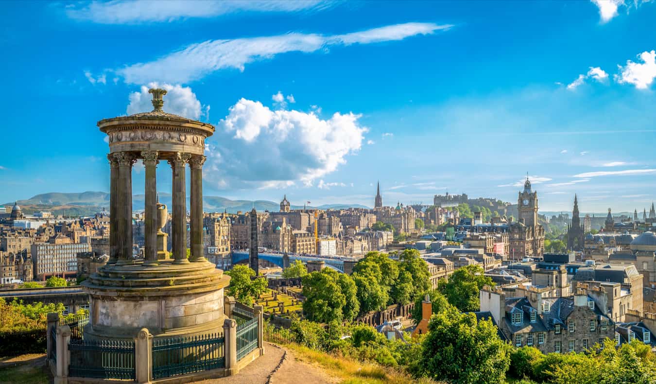 Vista deslumbrante da cidade velha de Edimburgo, Escócia