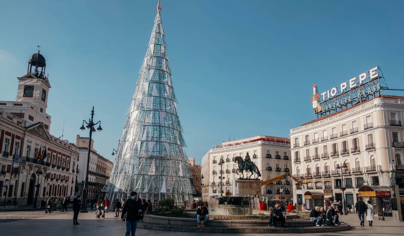 A famosa Praça Puerta del Sol em Madri, Espanha