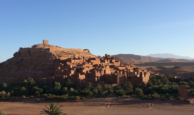 Visita ao Kasbah de Ait Benhaddou, famoso cenário de muitos filmes, perto de Fez, Marrocos