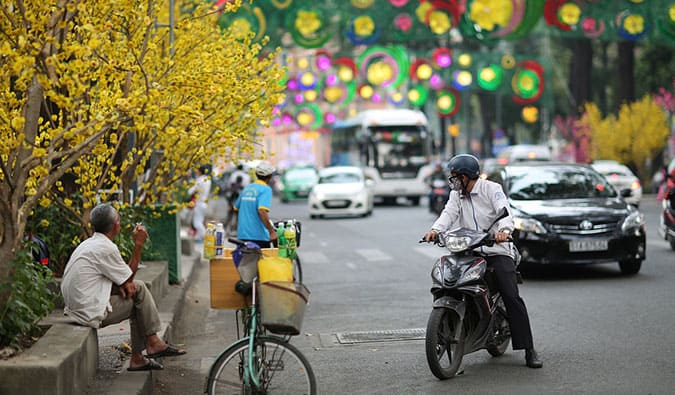 movimentada rua vietnamita