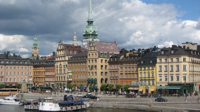 Edifícios coloridos em Gamla Stan, Estocolmo, Suécia