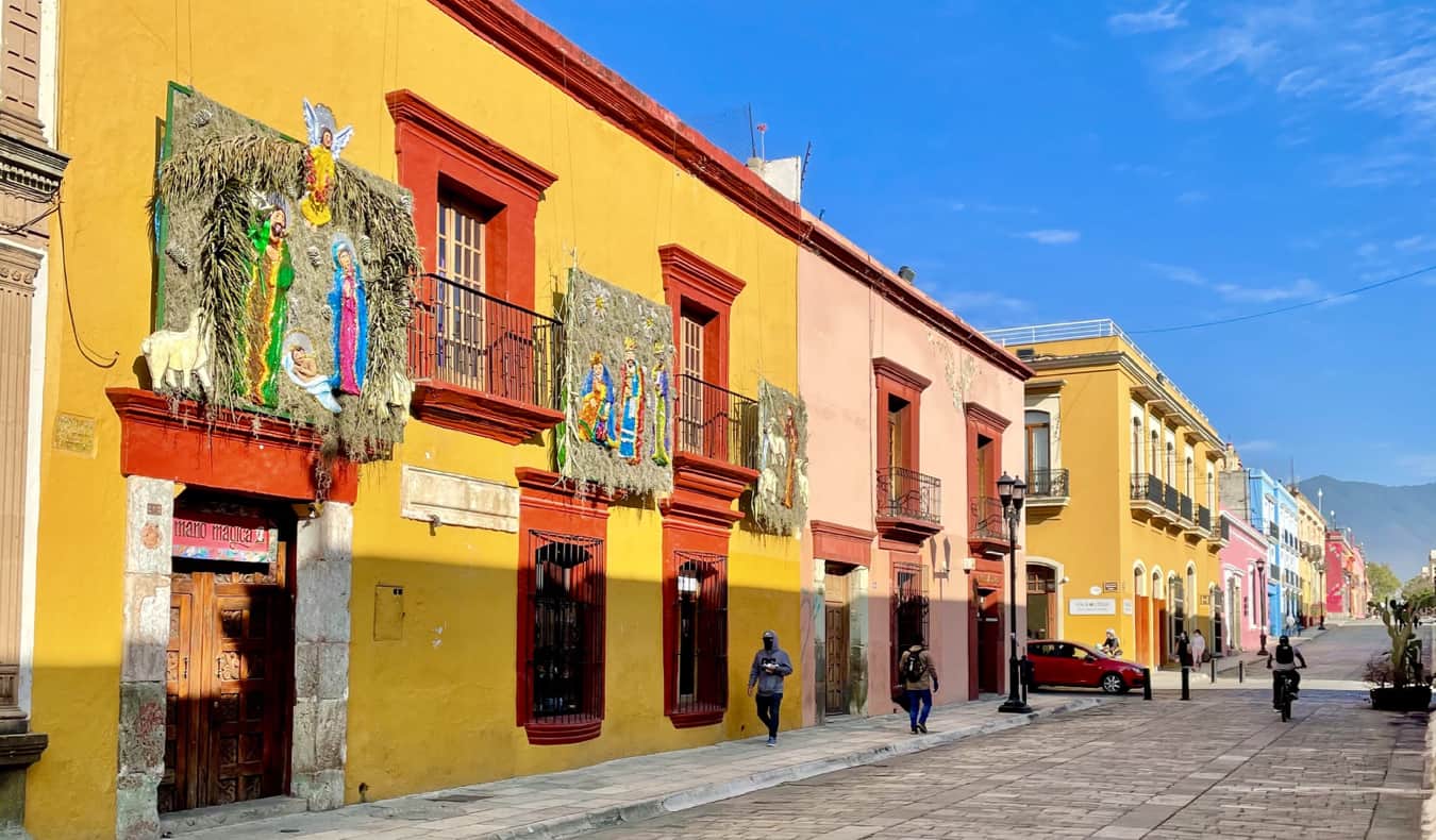 Ruas estreitas e coloridas de Ohakhaki, México