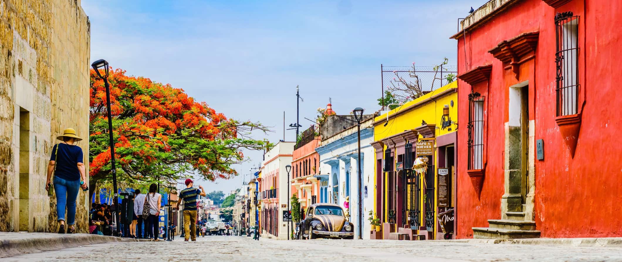 Centro histórico colorido da cidade de Oakhak, México