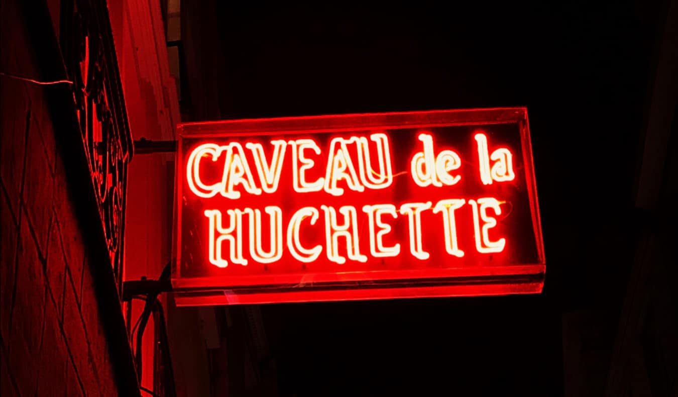 Sinal de bar de jazz em Paris, França