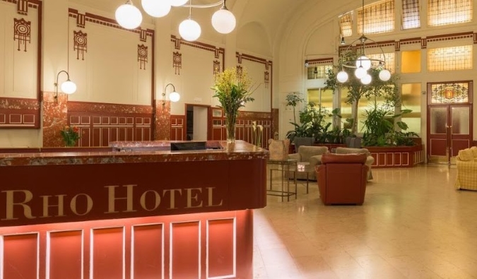 Lobby clássico do Rho Hotel em Amsterdã, Holanda