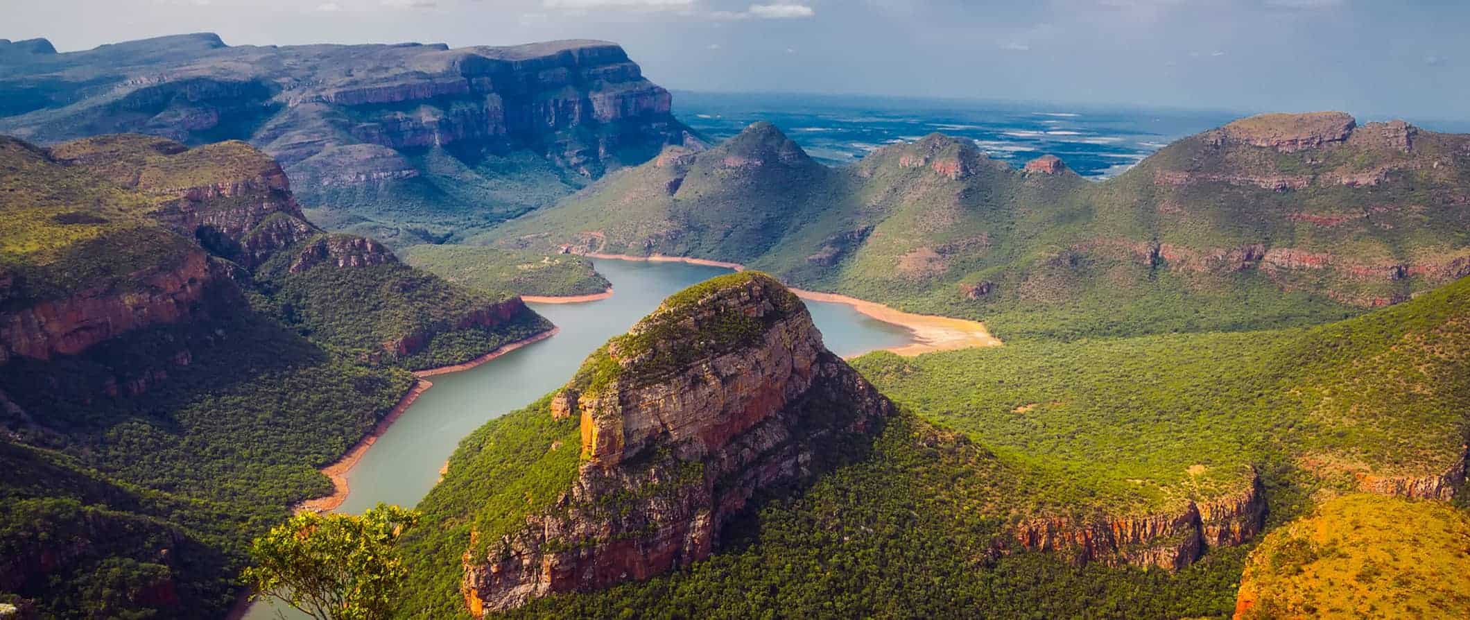 Bela vista aérea da exuberante paisagem da África do Sul