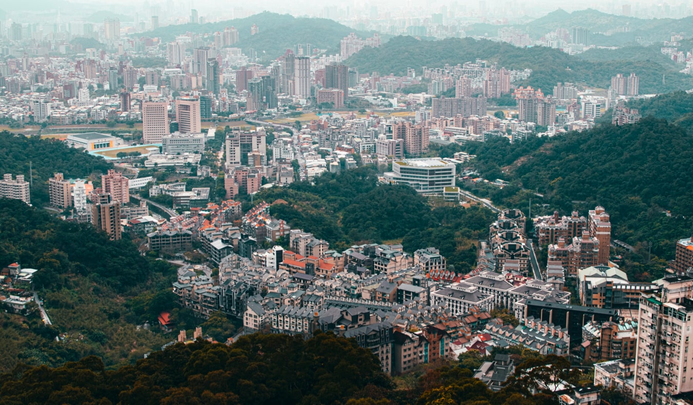 Vista da montanha Maokong Gondo em Taipei, Taiwan