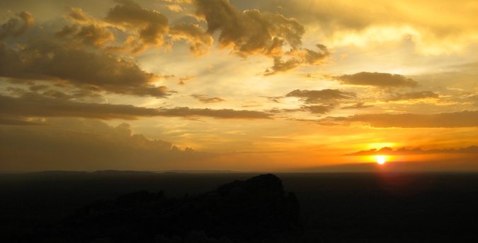 Pôr do sol magnífico no Parque Nacional Kakadu, na Austrália
