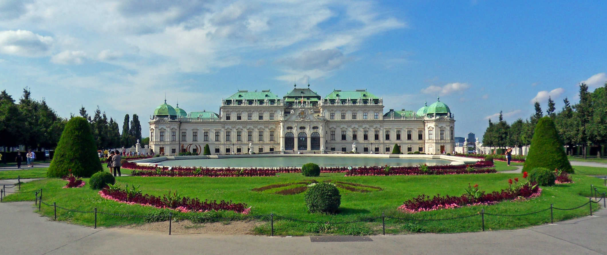 Vista aérea de um dos muitos edifícios históricos de Viena, Áustria